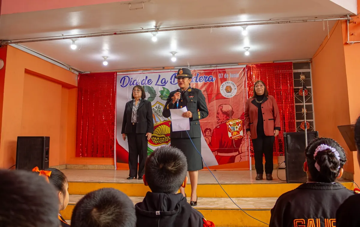 Jornada de formación cívica con la comunidad del colegio